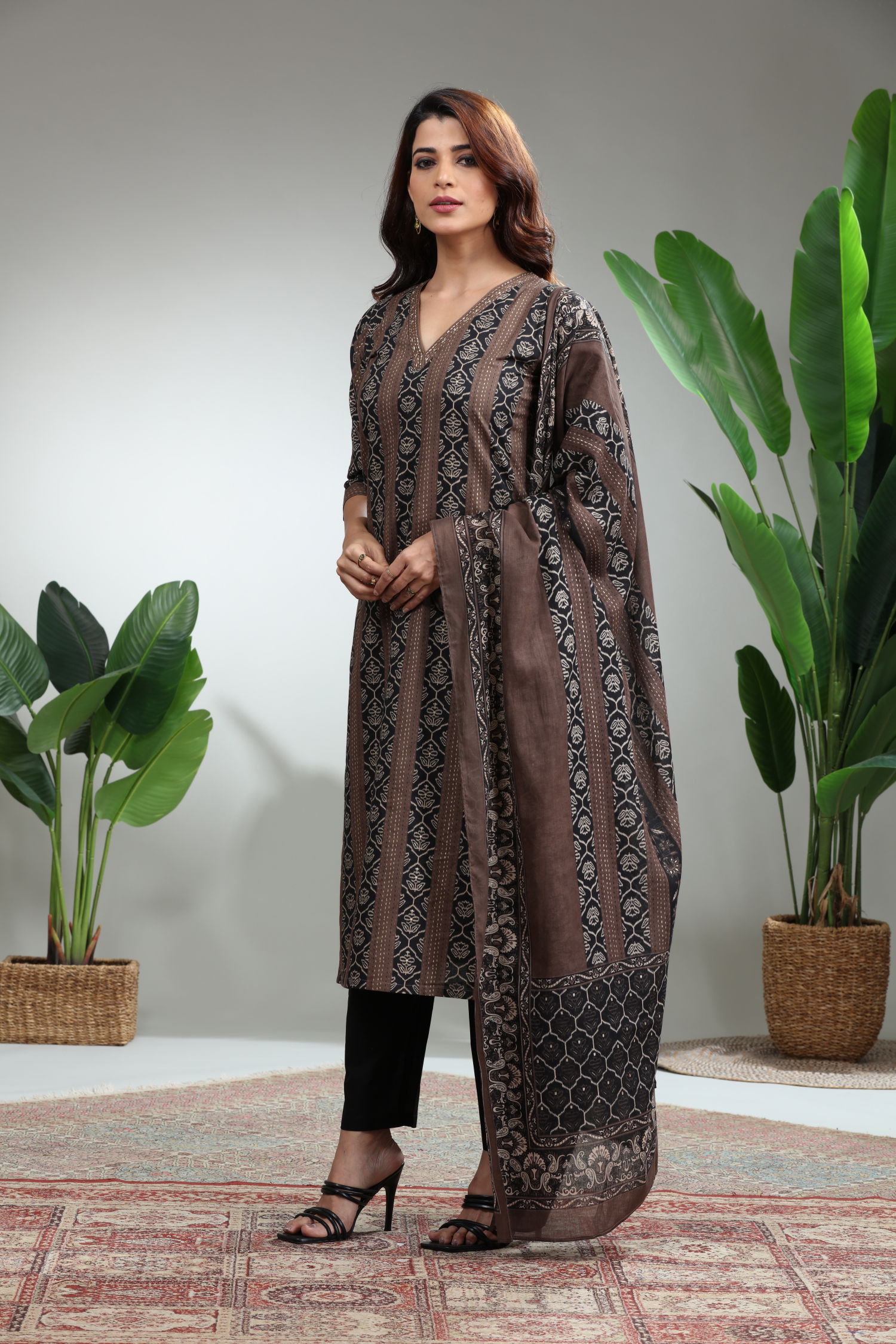 Brown 3 Piece Suit Set With Dupatta